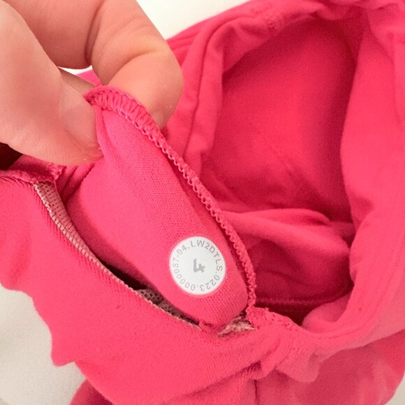 Lululemon Align Asymmetrical Bra *Light Support, A/B Cup Lip Gloss Size 4 - Picture 6 of 6